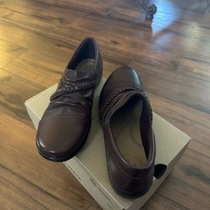 Clarks shoes slip on loafer